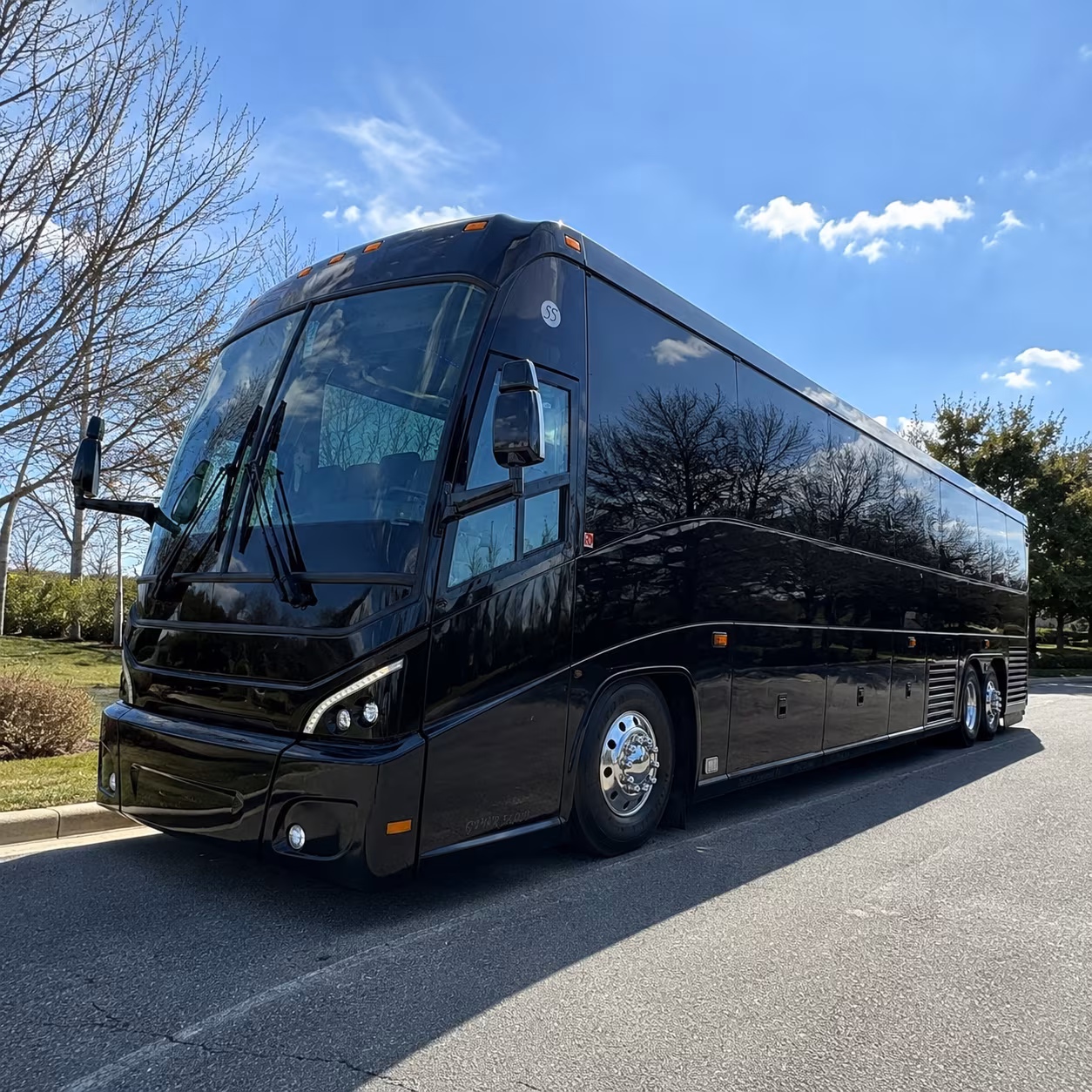 metrolink connector shuttles from lancaster station to job sites