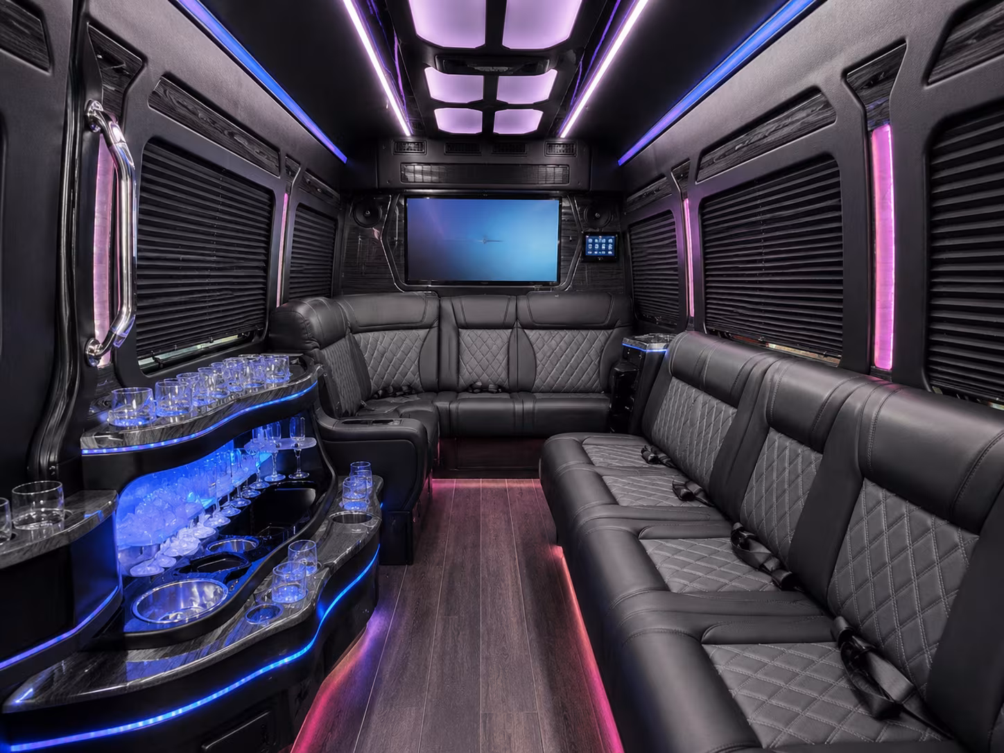 sr 14 corporate and aerospace industry event buses